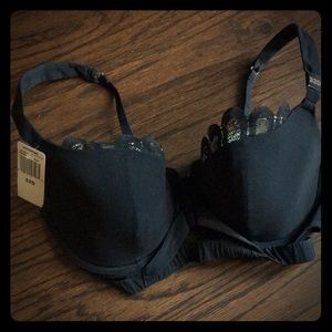 Unveiled black Demi bra